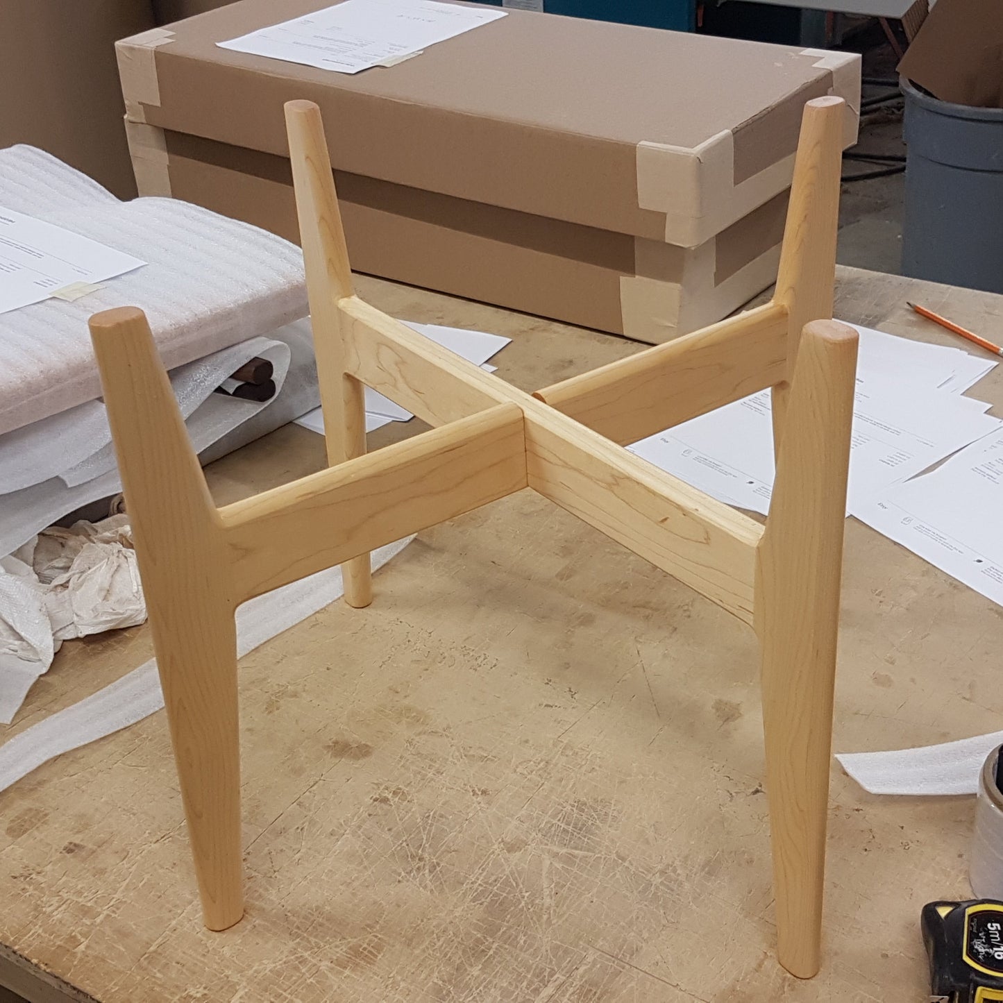 Extra wide heavy duty plant stand or table base