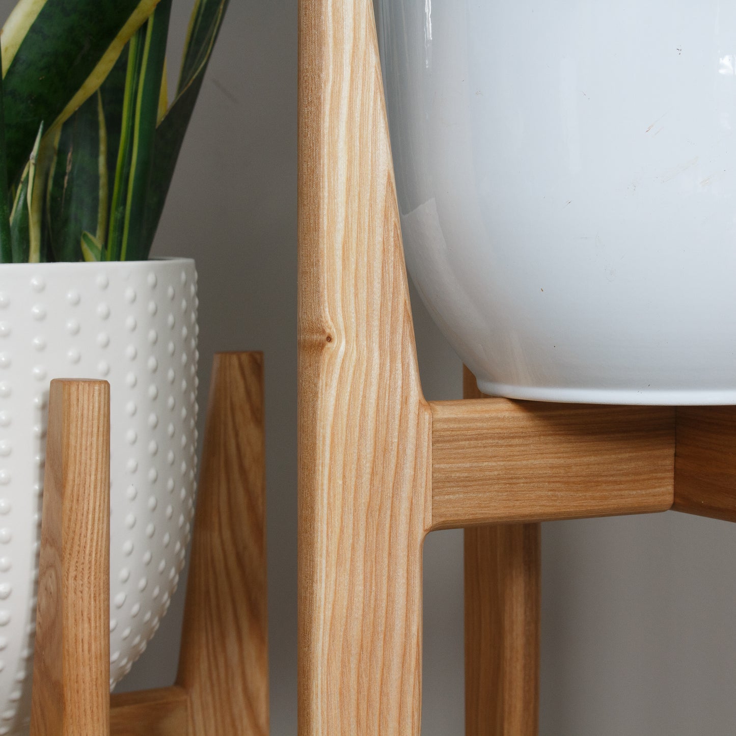 30 Inch tall modern style indoor plant stand in solid hardwood