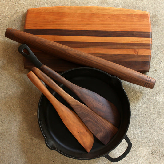5 piece kitchen utensil set with wax conditioner