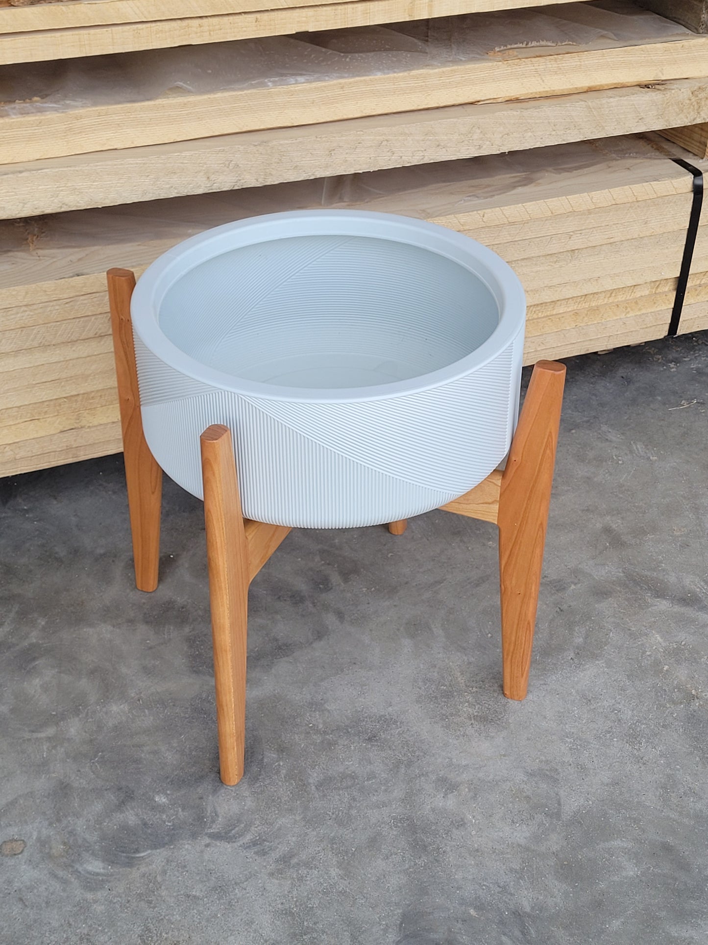 Extra wide heavy duty plant stand or table base